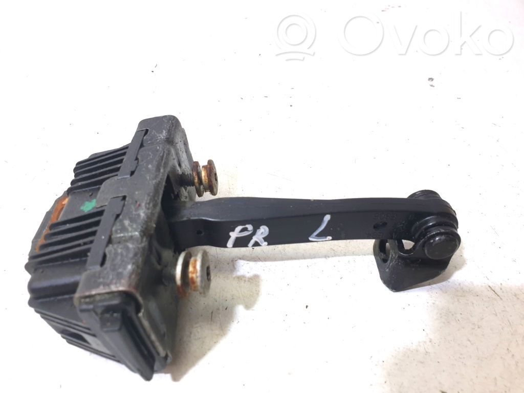 BMW X1 E84 Etuoven pidätin 