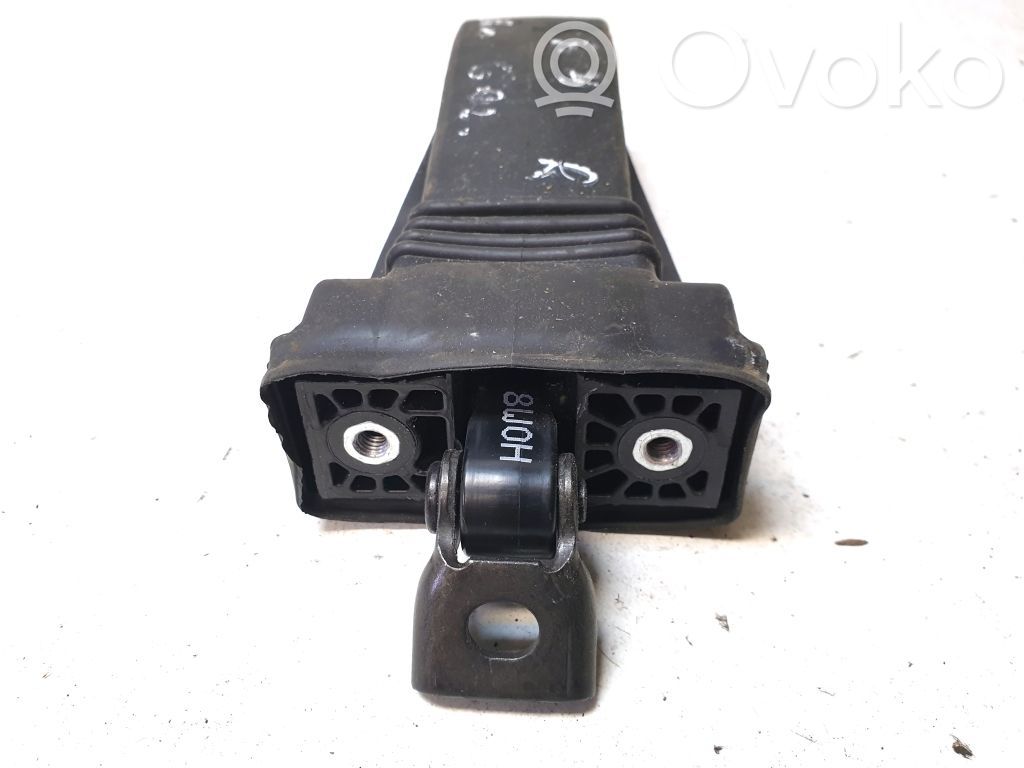 Audi A4 S4 B9 Takaoven pidätin 