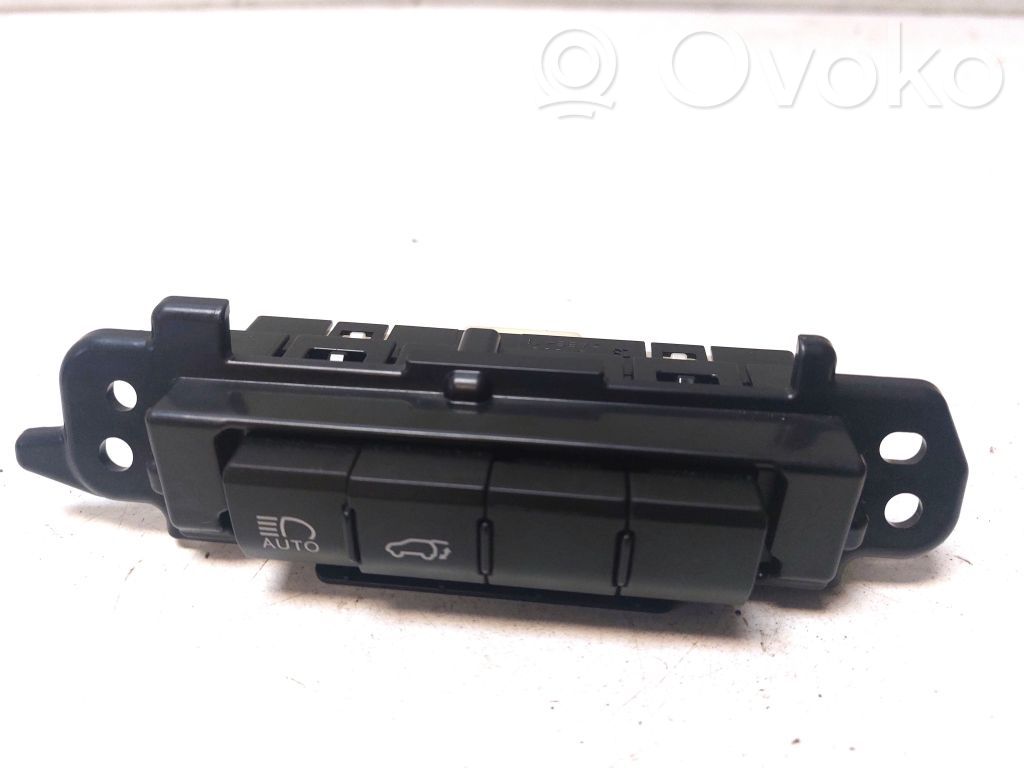 Lexus RX 450H Tailgate opening switch 