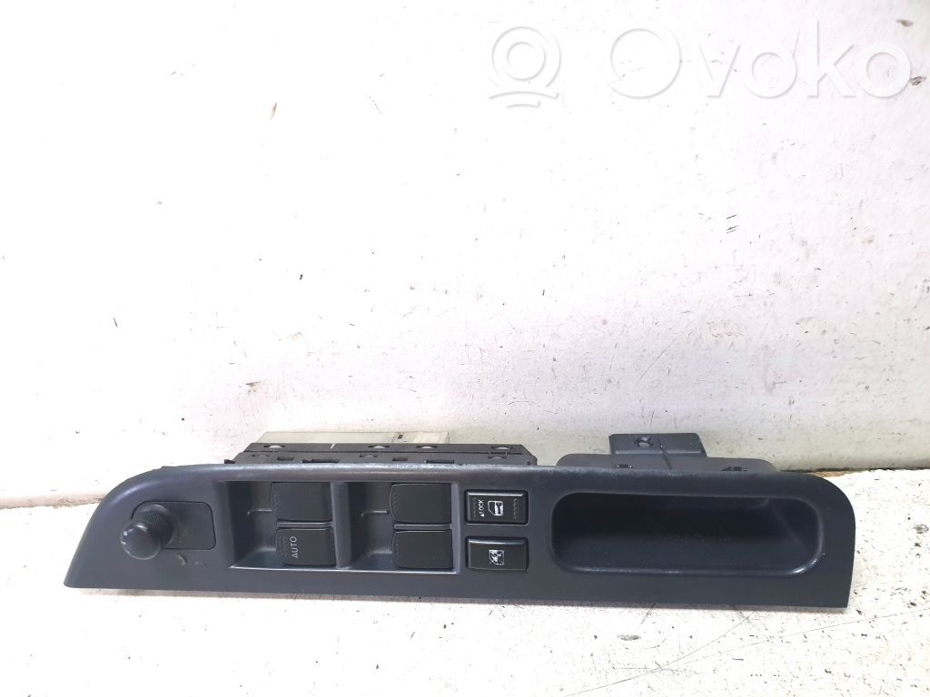 Suzuki Swift I Interruptor del elevalunas eléctrico 