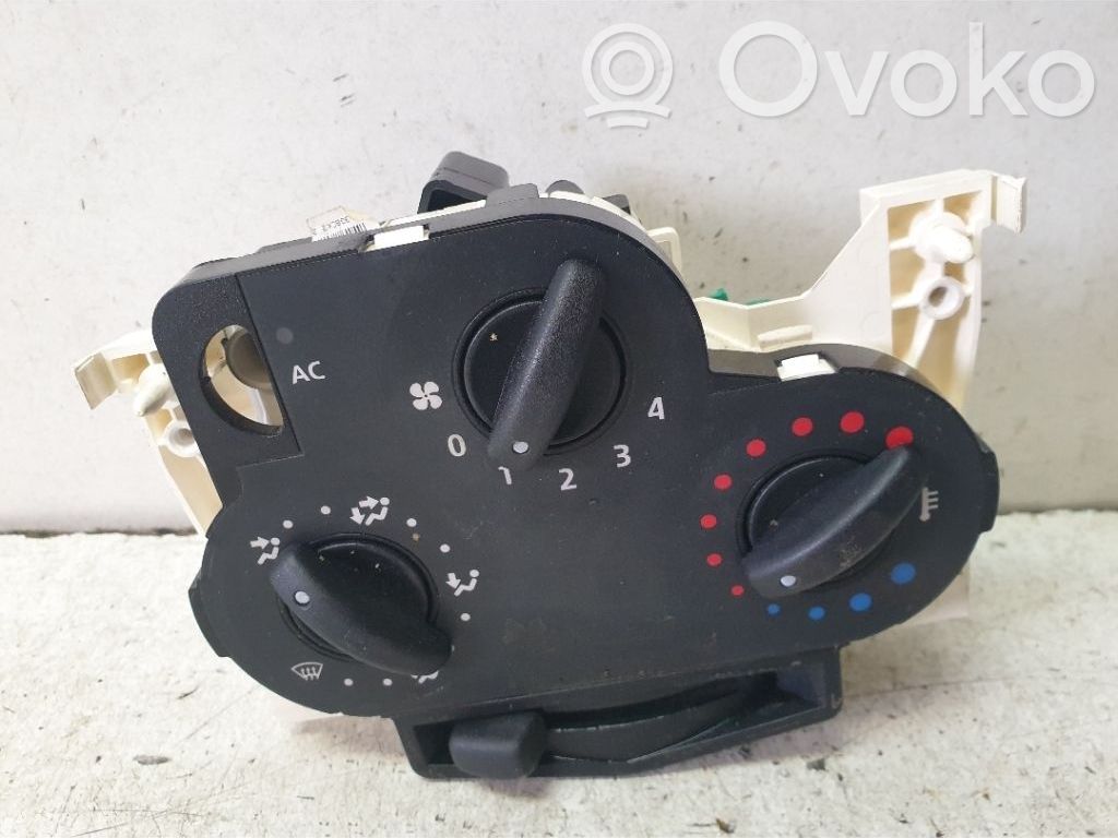 Dacia Logan I Air conditioner control unit module 