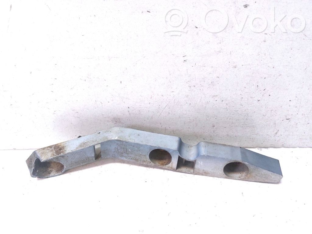 Ford Focus Front bumper mounting bracket 