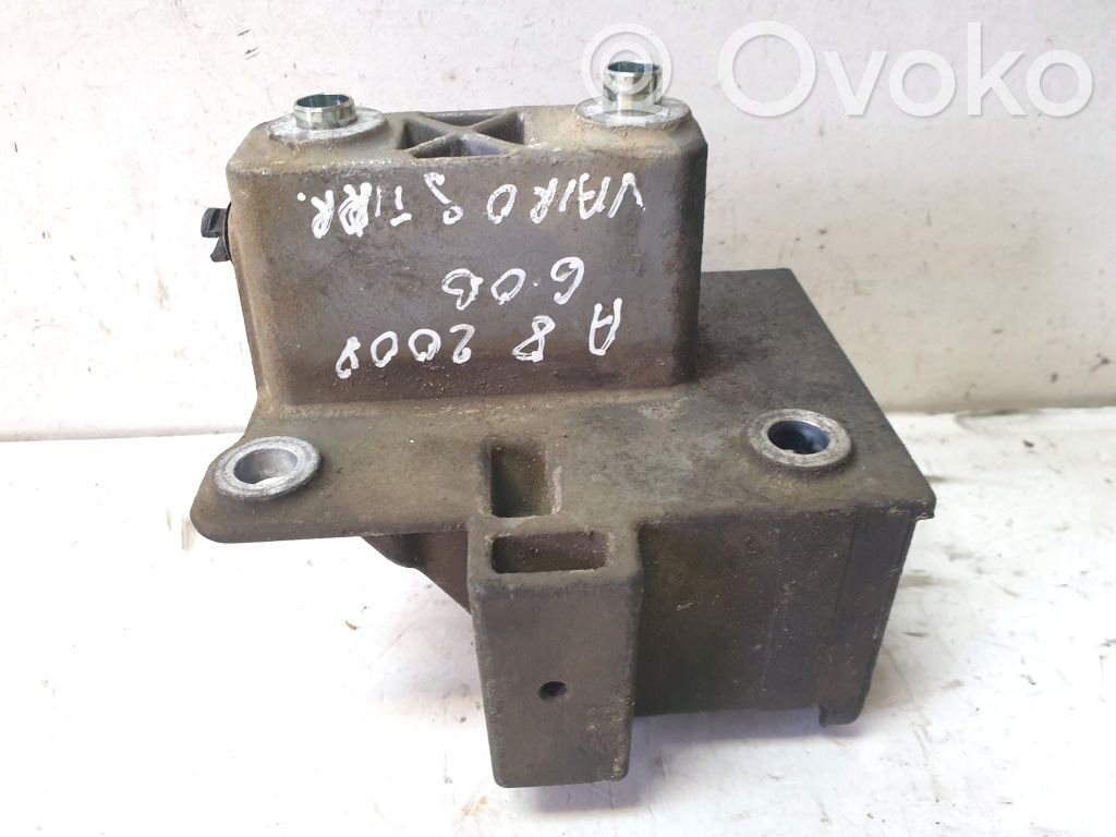 Audi A8 S8 D3 4E Power steering pump mounting bracket 