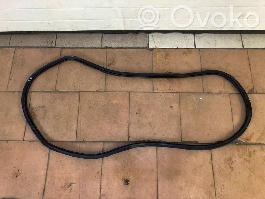Volkswagen Golf VII Gumowa uszczelka drzwi tylnych / na karoserii 