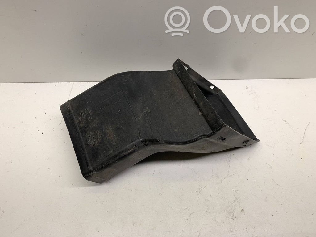 BMW 5 E60 E61 Oro paėmimo kanalo detalė (-ės) 