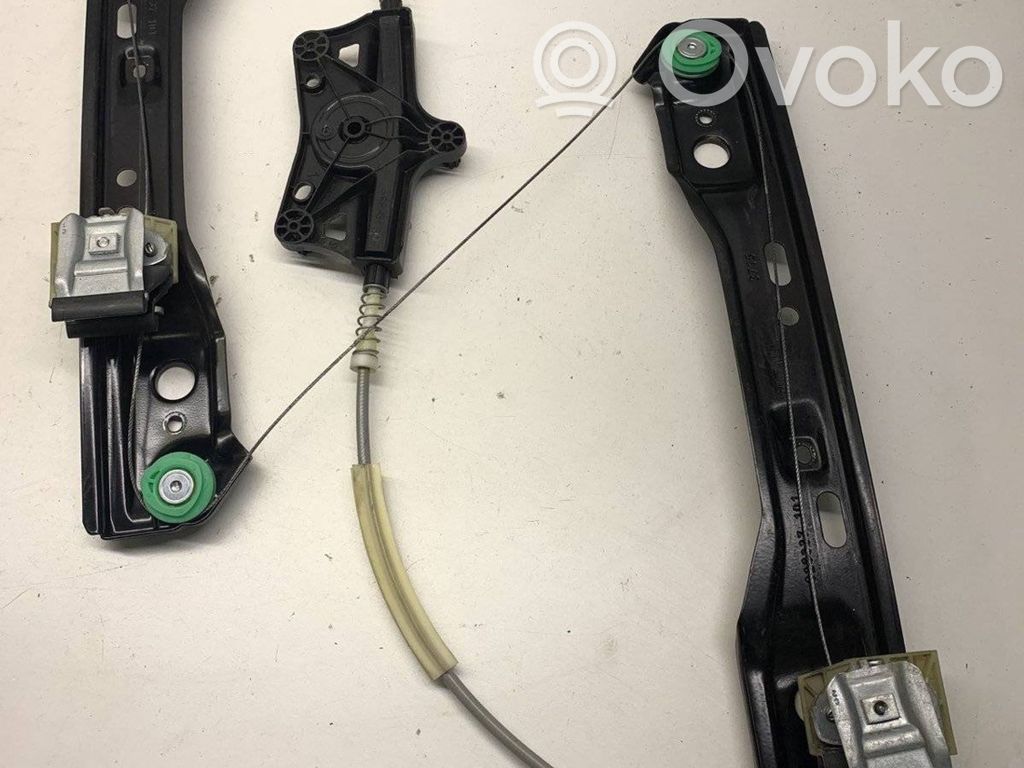 Mercedes-Benz A W176 Mechanizm podnoszenia szyby przedniej bez silnika 