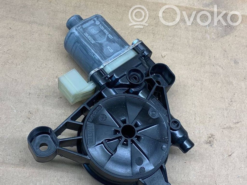 Volkswagen Golf VII Aizmugurē loga pacēlāja motoriņš 