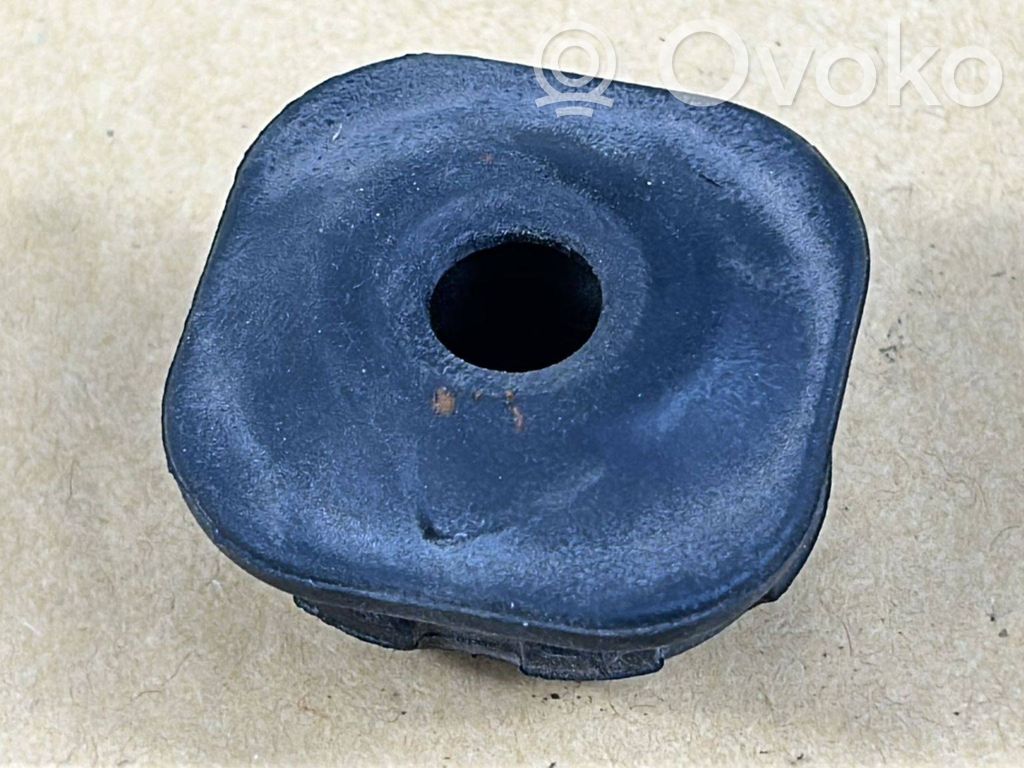 Audi A4 S4 B7 8E 8H Radiator support slam panel bracket 