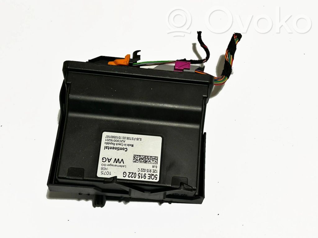 Volkswagen Golf VII Current control relay 