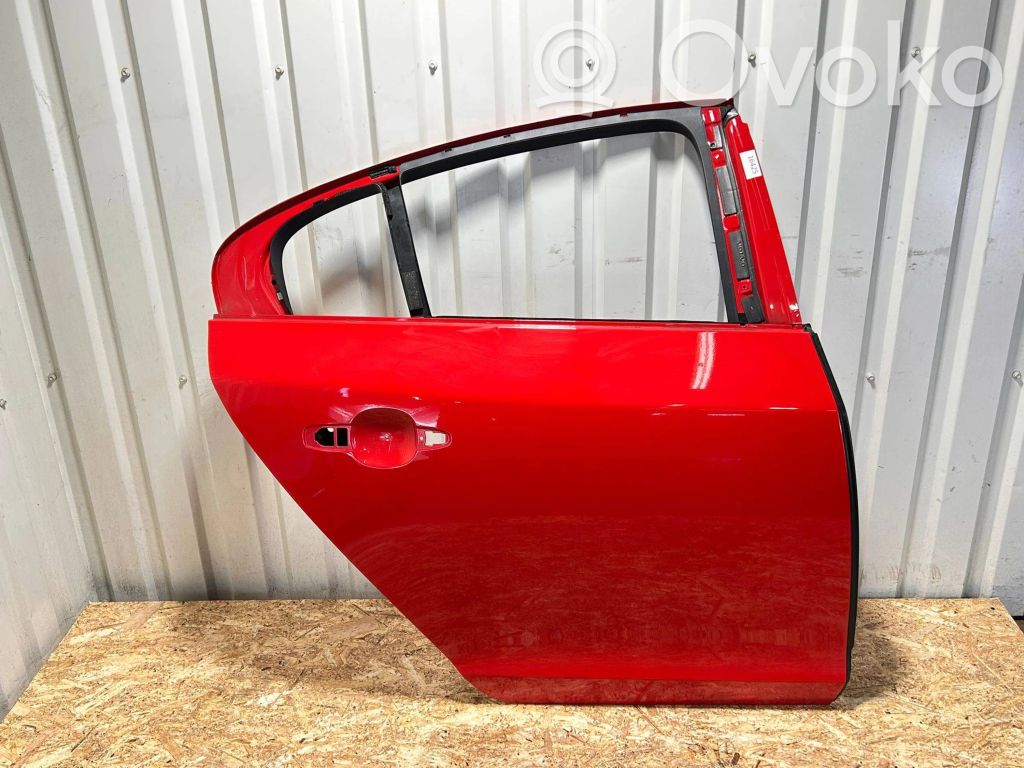 Volvo S60 Galinės durys 