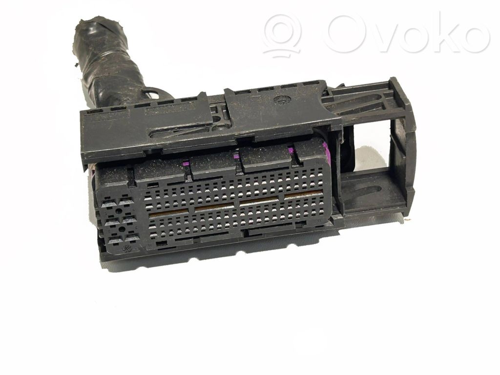 Volkswagen PASSAT B7 Other relay 