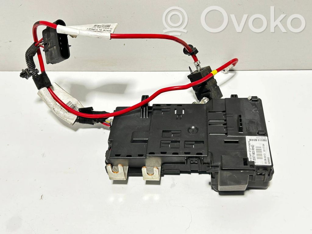 Volvo S60 Saugiklių dėžė (komplektas) 