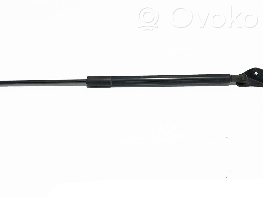 Toyota Verso Tailgate/trunk strut/damper 