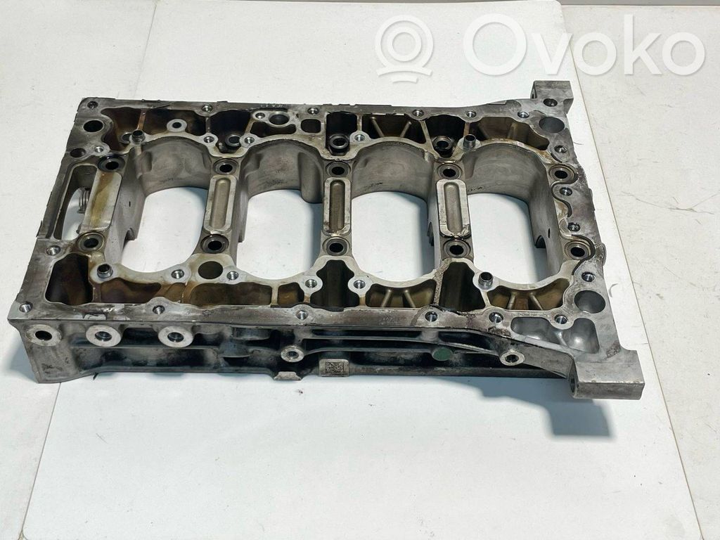 Volvo V90 Cross Country Engine block 