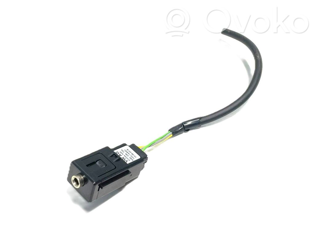 Skoda Octavia Mk3 (5E) Enchufe conector entrada auxiliar 