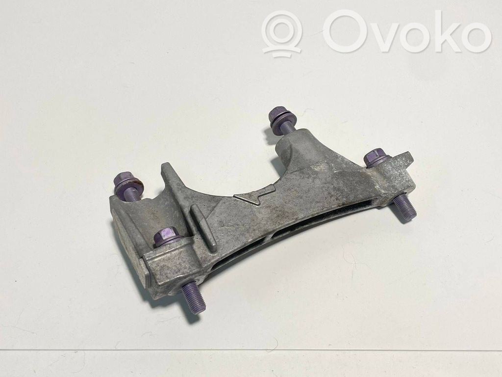 Toyota RAV 4 (XA50) Engine mounting bracket 