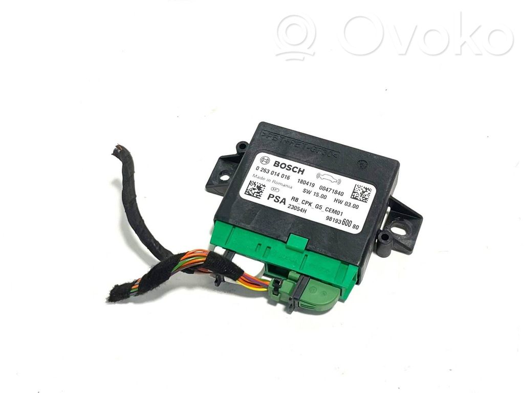 Peugeot 5008 II Parking PDC control unit/module 