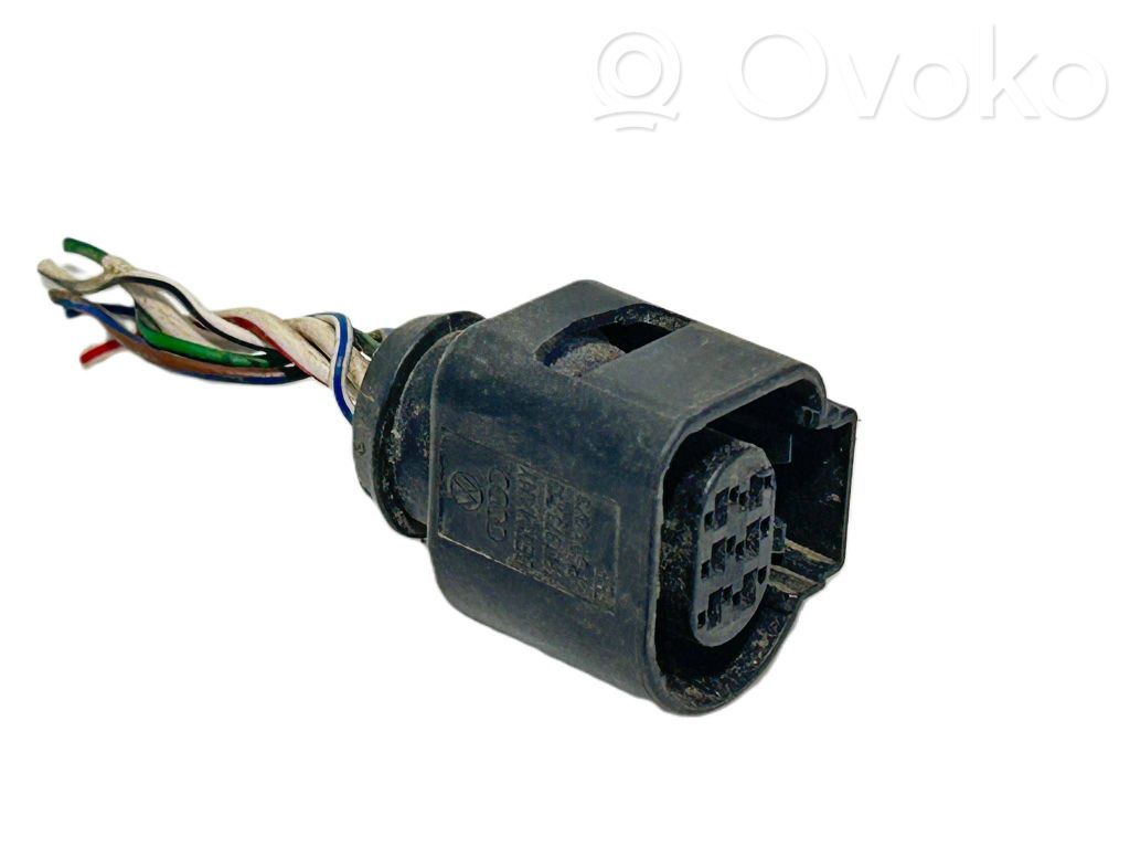 Audi A4 S4 B9 8W Other relay 