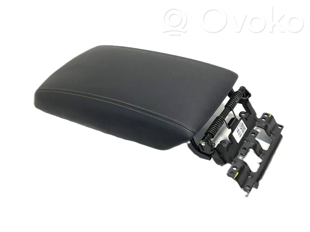 KIA Sorento IV Armrest 