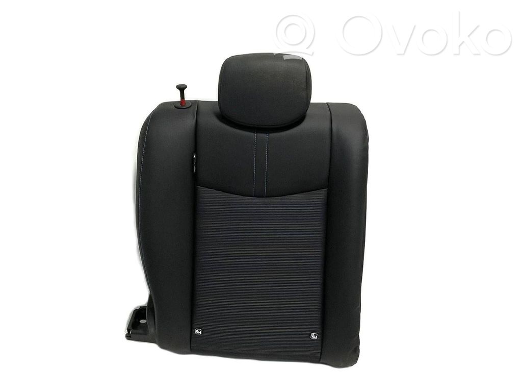 Nissan Leaf II (ZE1) Asiento trasero 