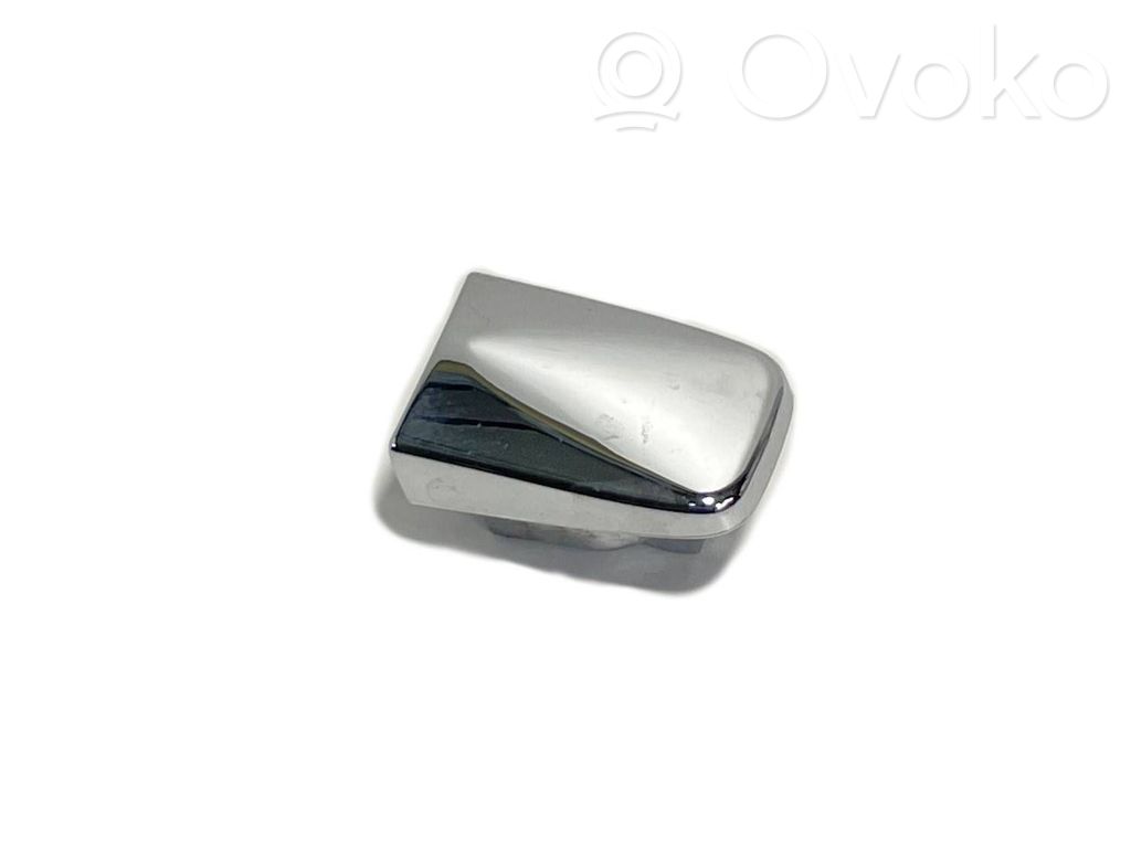 Nissan Leaf II (ZE1) Rear door handle cover 