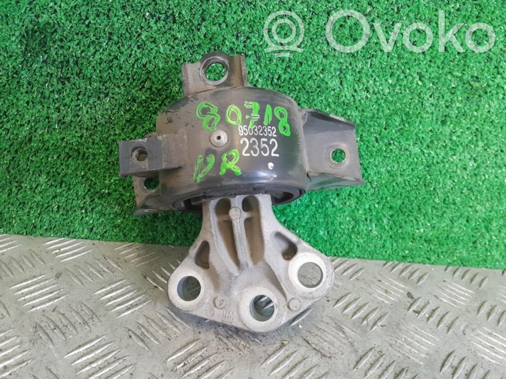 Chevrolet Astra Gearbox mount 
