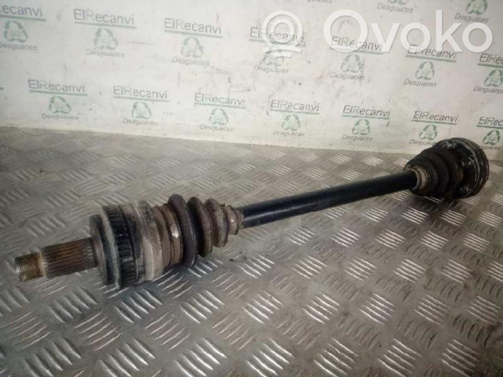BMW 1 E81 E87 Kardanas komplekte 