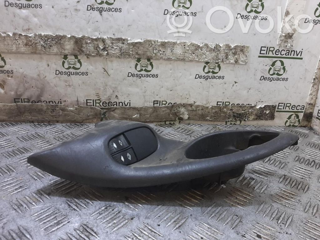 Ford Focus Electric window control switch 