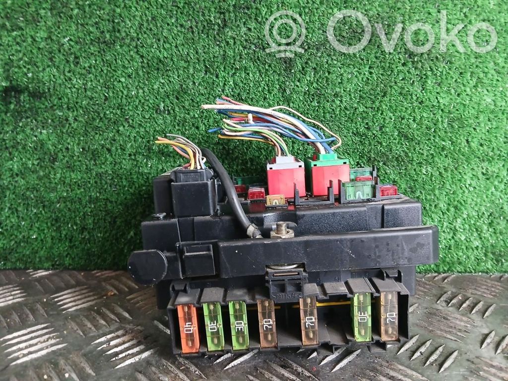 Peugeot 307 Fuse module 