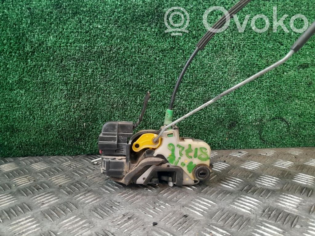 Opel Astra J Zamek drzwi przednich 
