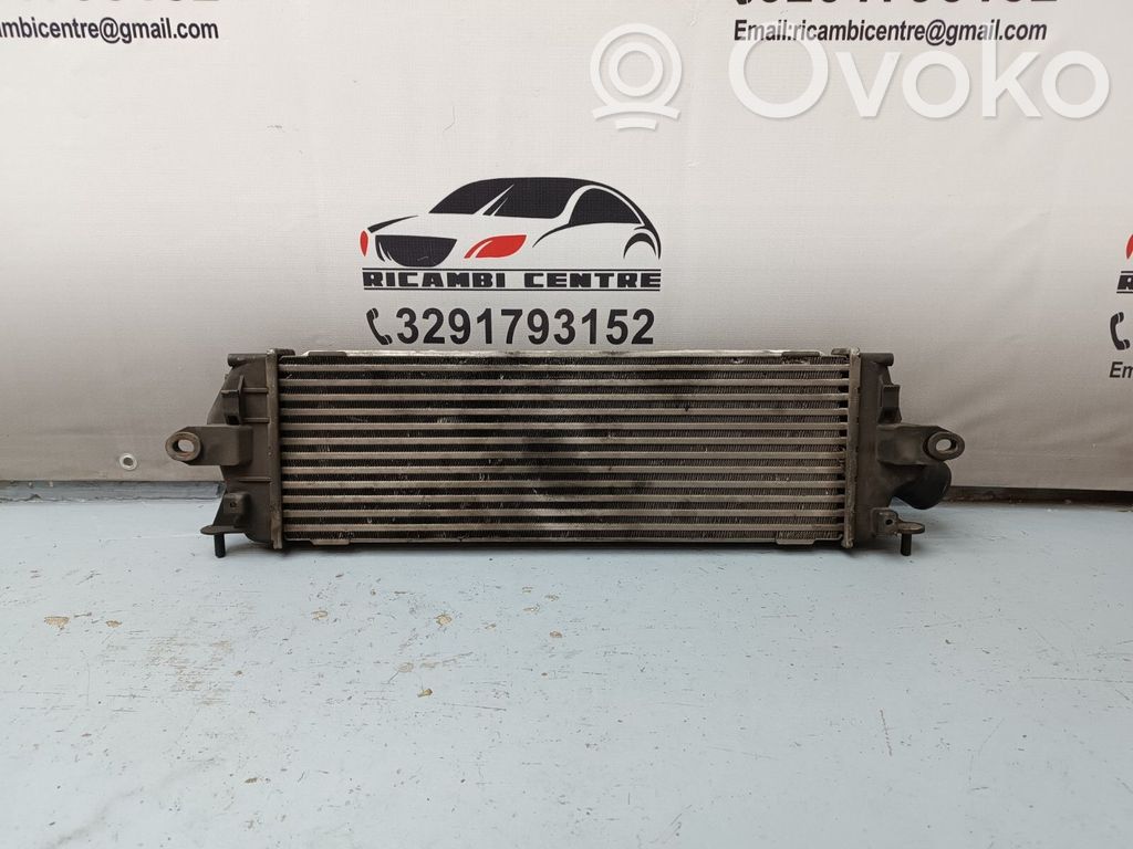 Opel Vivaro Radiador intercooler 