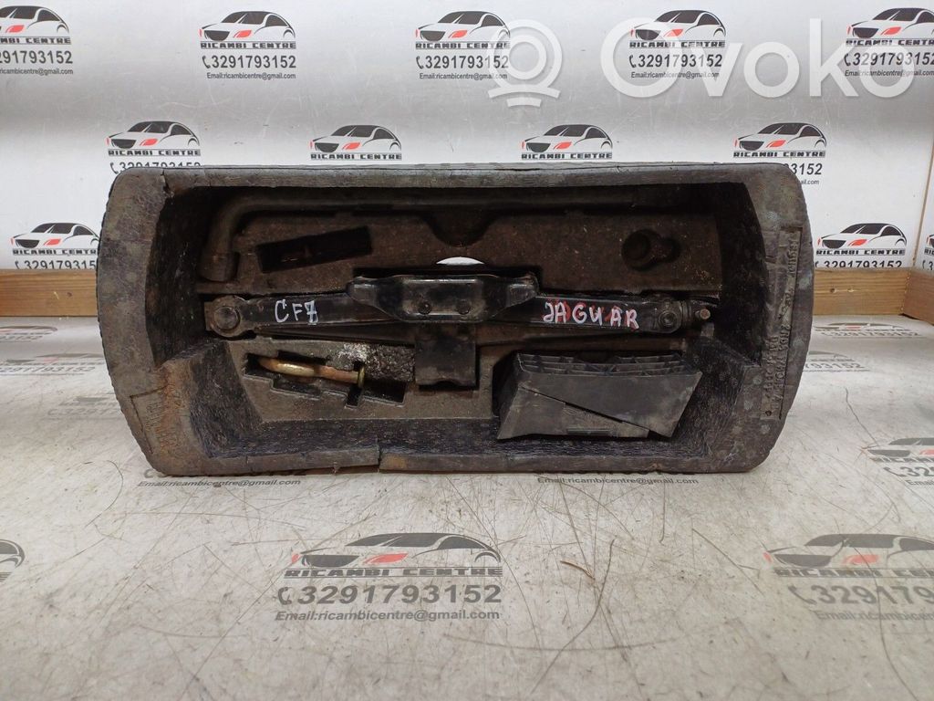Jaguar S-Type Tool set 
