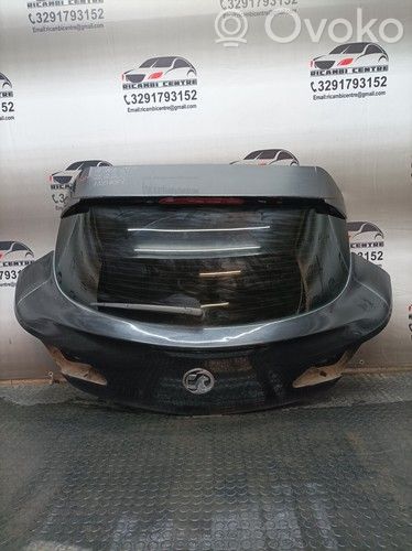 Opel Astra J Tylna klapa bagażnika 