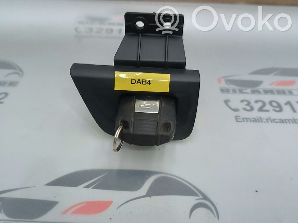 Head unit multimedia control   6954718,10862510,66129172370,695471813