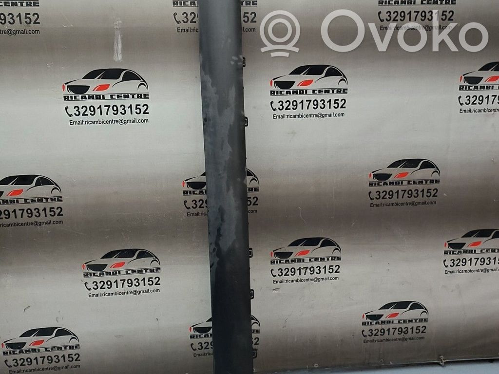 Tesla Model Y Slenksčio dalis 