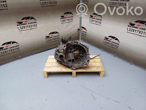 Toyota Auris E180 Scatola del cambio manuale a 6 velocità 