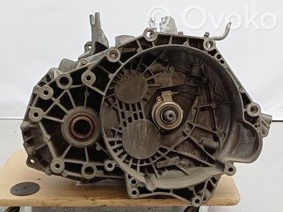 Opel Antara Manuaalinen 6-portainen vaihdelaatikko 