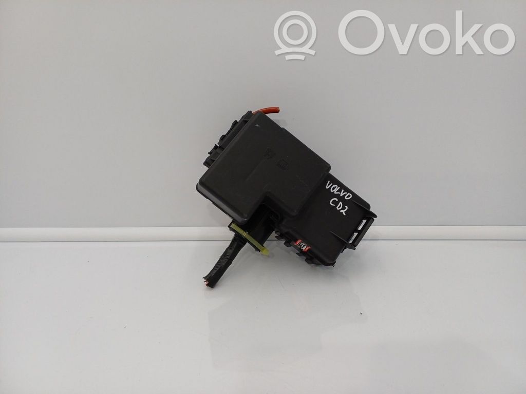 Volvo S90, V90 Fuse box set 