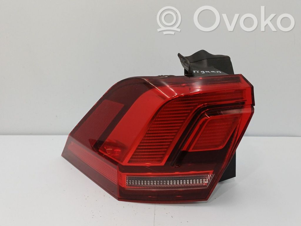 Volkswagen Tiguan Lampa tylna 