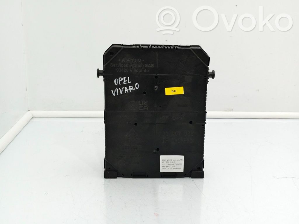 Opel Vivaro Comfort/convenience module 