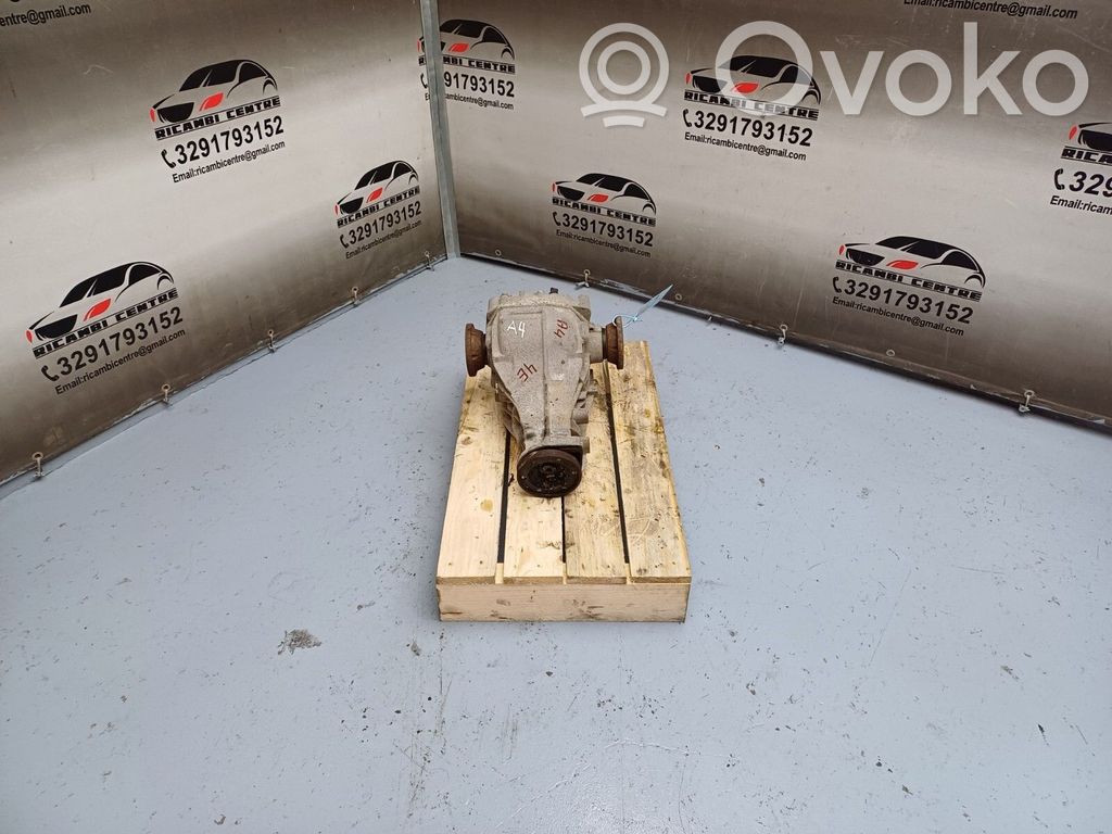 Audi A4 S4 B8 8K Galinis reduktorius 