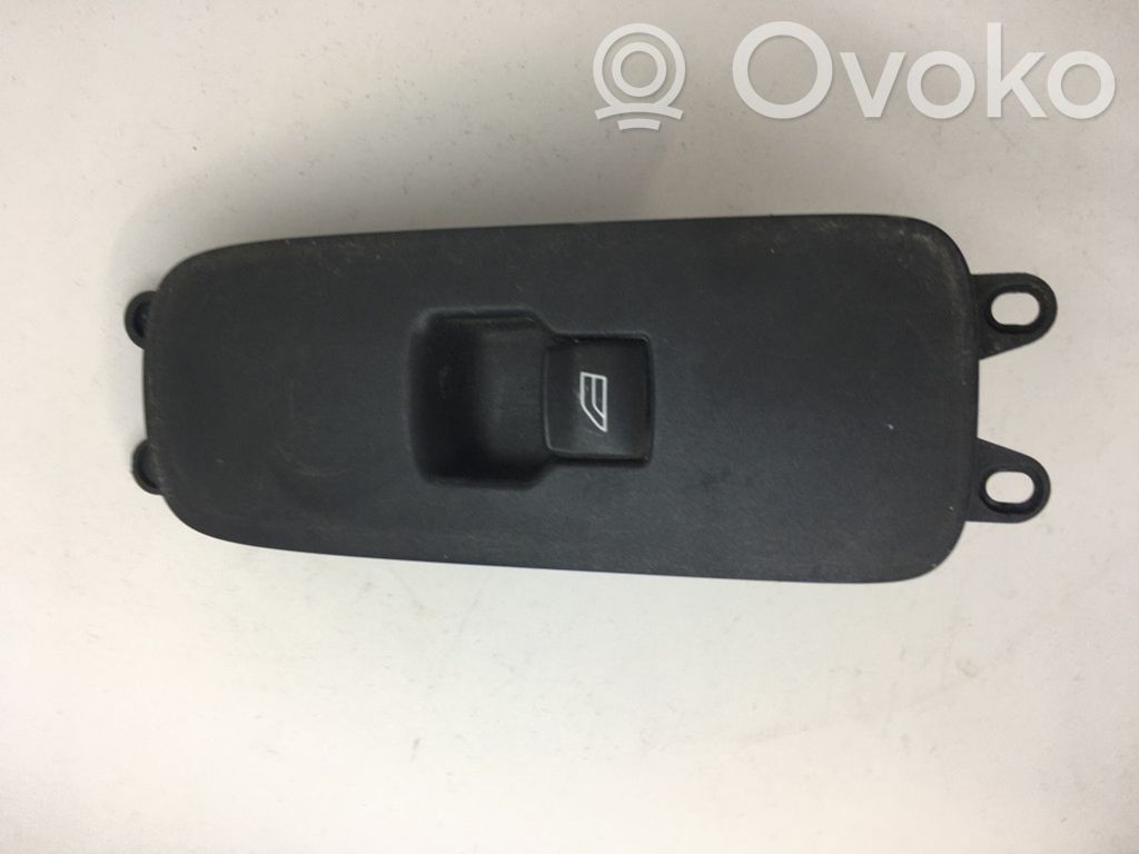 Volvo V50 Front door window switch trim 