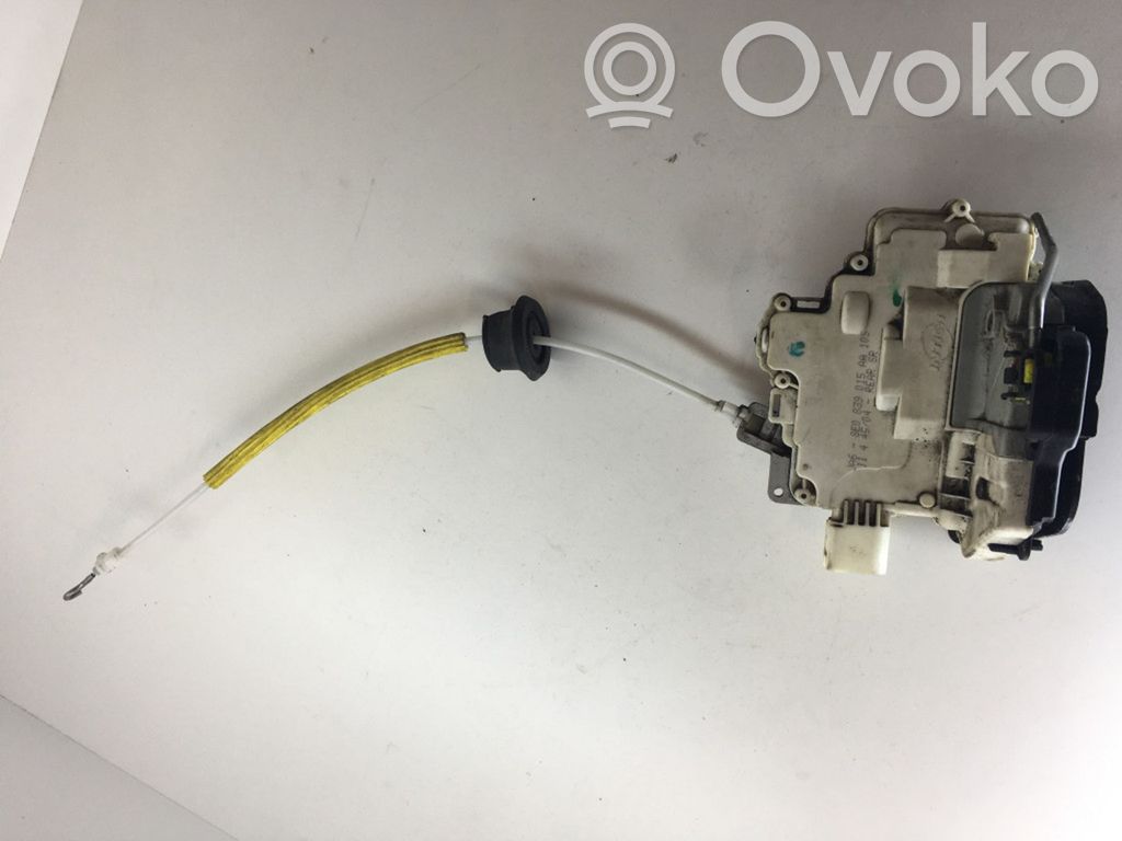 Audi A4 S4 B7 8E 8H Front door lock 