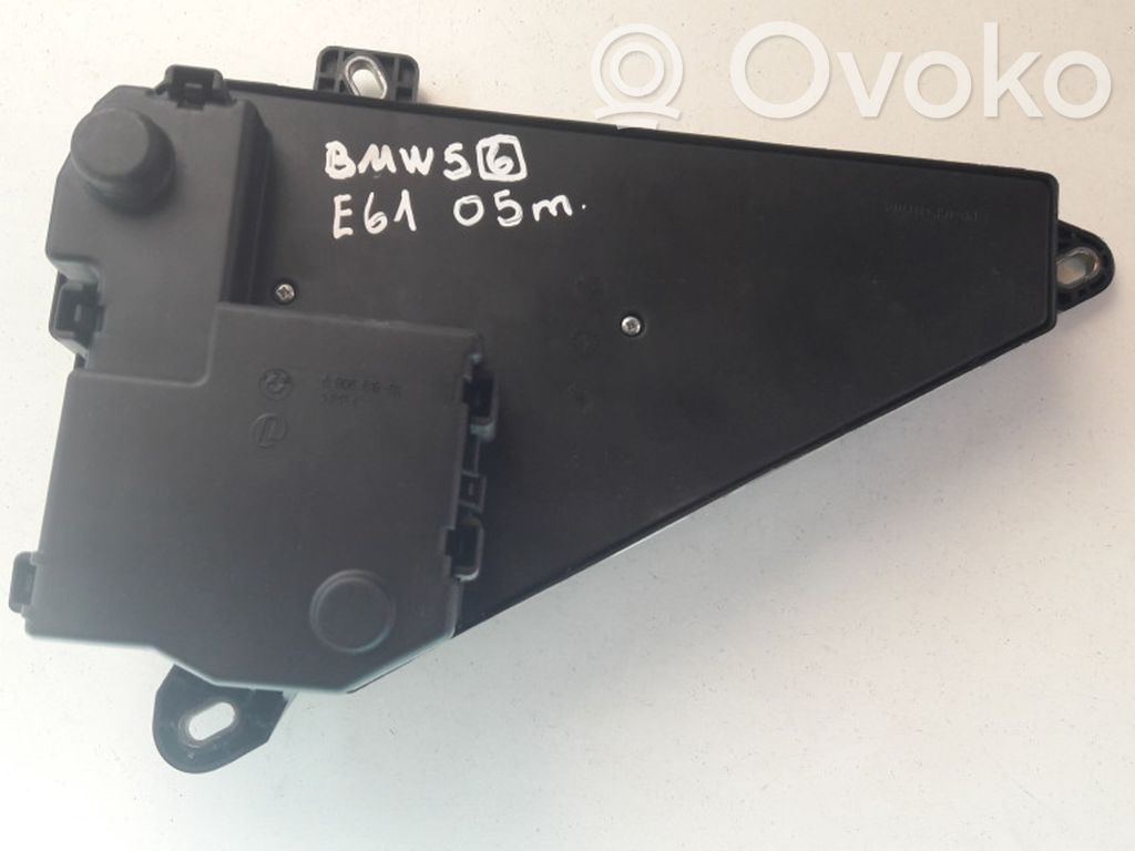 BMW 5 E60 E61 Drošinātāju bloks 