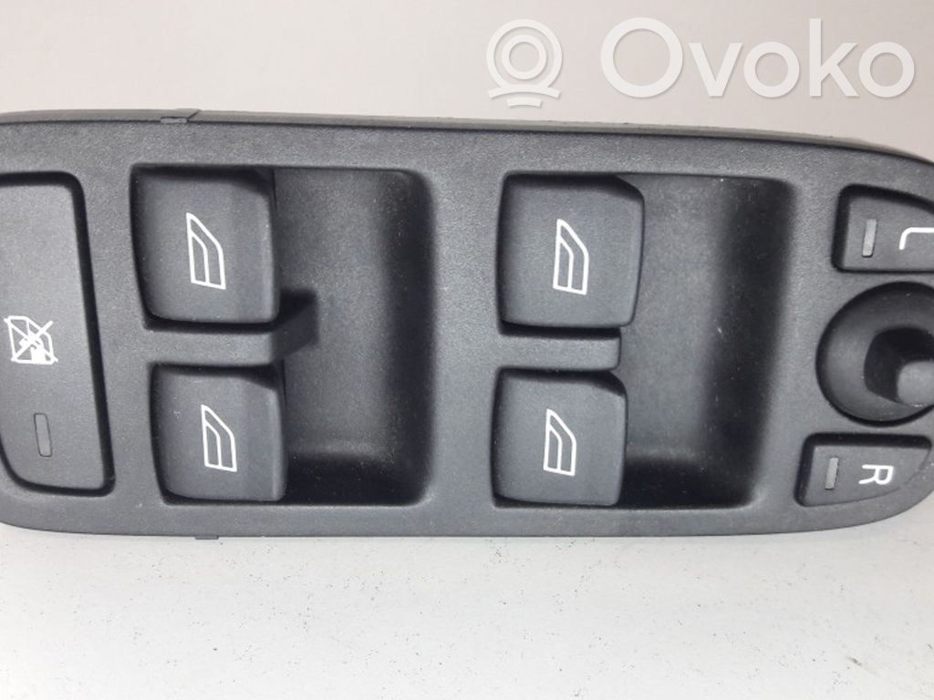 Volvo V50 Electric window control switch 