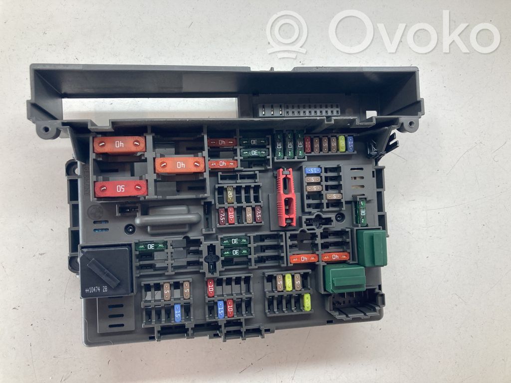 BMW X1 E84 Fuse module 