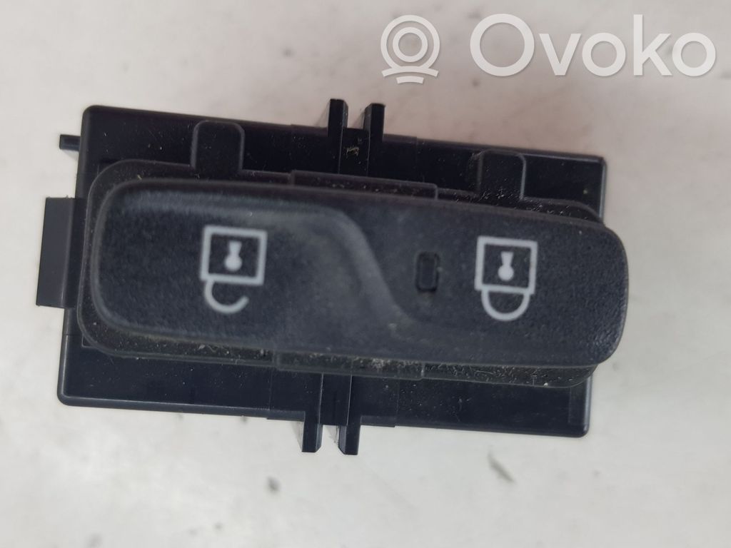 Volvo V40 Central locking switch button 
