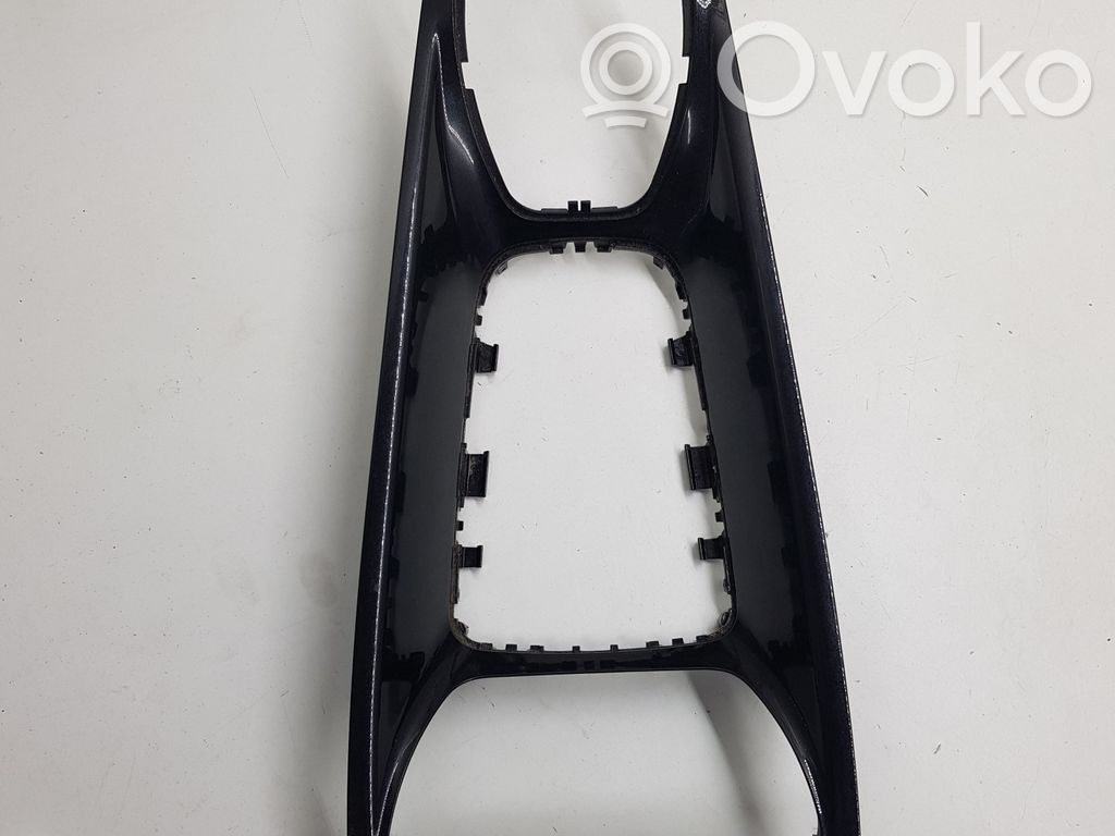 Citroen C5 Pavarų perjungimo svirties apdaila (plastikinė) 