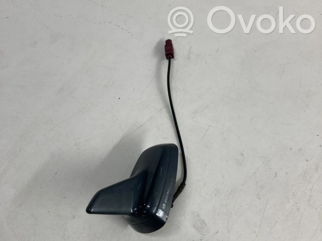 Audi A4 S4 B8 8K GPS-pystyantenni 