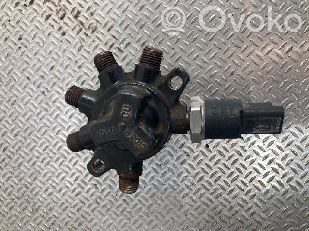 Ford Focus Tubo principal de alimentación del combustible 